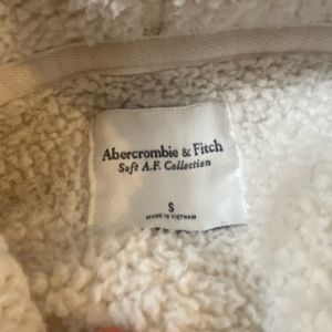 Abecrombie Cropped Sherpa Hoodie